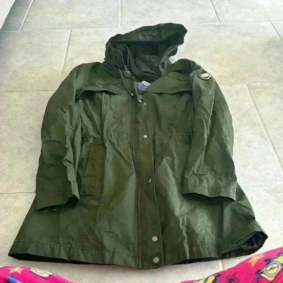 Vince Camuto Jackets & Blazers - Dark Green Hoodie Raincoat Jacket